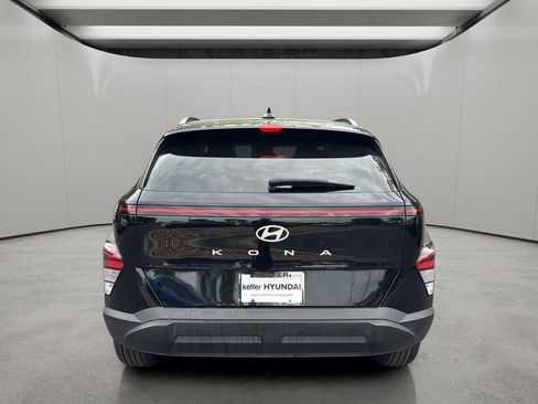 Certified 2024 Hyundai Kona SEL FWD image 4