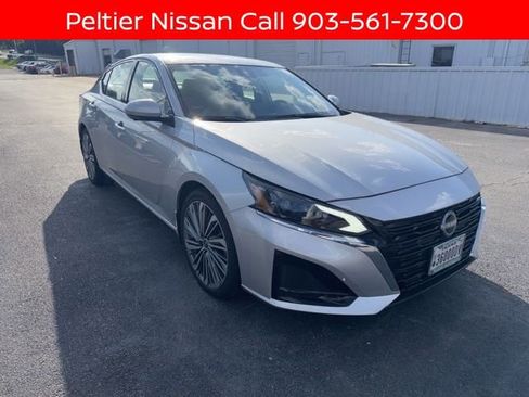 Certified 2024 Nissan Altima 2.5 SL FWD image 1