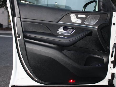 Certified 2024 Mercedes-Benz GLE 350 4MATIC image 9