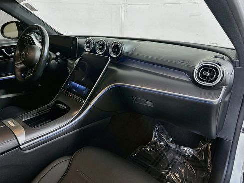 Used 2023 Mercedes-Benz C 300 4MATIC Sedan image 29