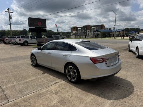 Used 2022 Chevrolet Malibu LT FWD image 6
