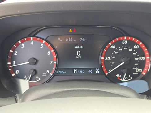 Certified 2025 Nissan Frontier PRO-4X image 22