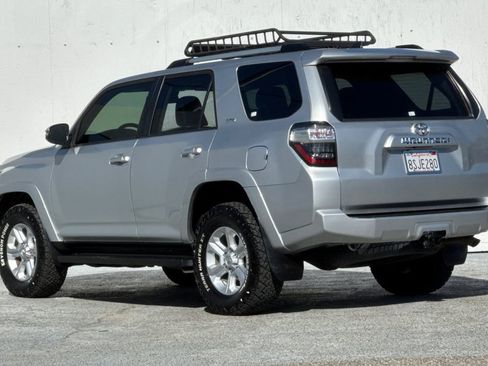 Used 2020 Toyota 4Runner SR5 Premium w/ Wilderness Package AWD/4WD image 5
