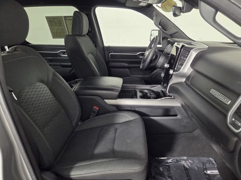 Used 2025 RAM 1500 Big Horn AWD/4WD image 32