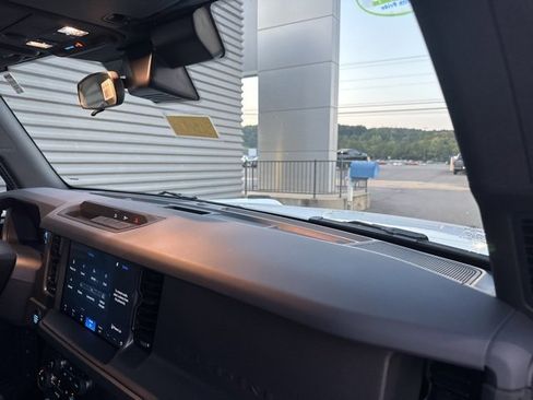 New 2025 Ford Bronco 4-Door image 31