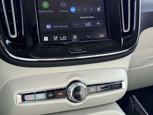 New 2026 Volvo XC40 B5 Plus w/ Protection Package Premier image 28