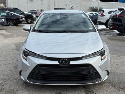 Used 2024 Toyota Corolla LE image 9