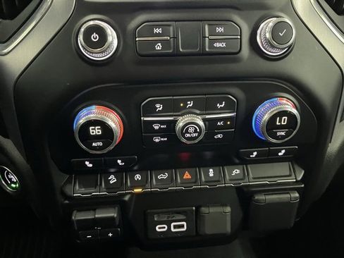 Used 2019 GMC Sierra 1500 SLE image 35