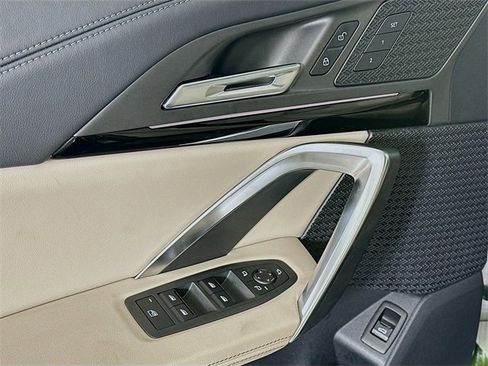 Used 2023 BMW X1 xDrive28i w/ Convenience Package image 18