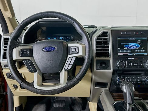 Used 2015 Ford F150 Lariat w/ Equipment Group 501A Mid image 18