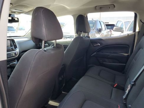 Used 2020 GMC Canyon SLE w/ Driver Alert Package image 10