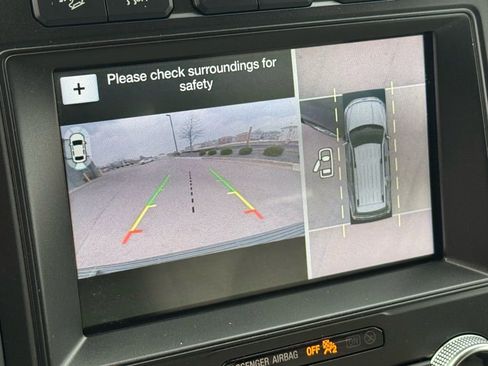 Used 2018 Ford Expedition Platinum image 39