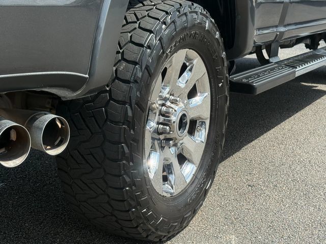 Used 2017 Ford F250 Lariat w/ Lariat Ultimate Package AWD/4WD image 25