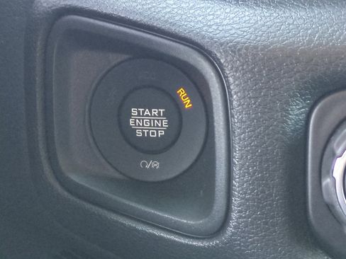 New 2026 Jeep Gladiator Sport image 29