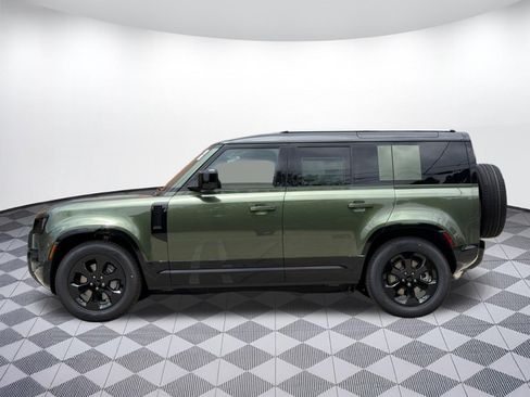 New 2026 Land Rover Defender 110 X-Dynamic SE AWD/4WD image 2