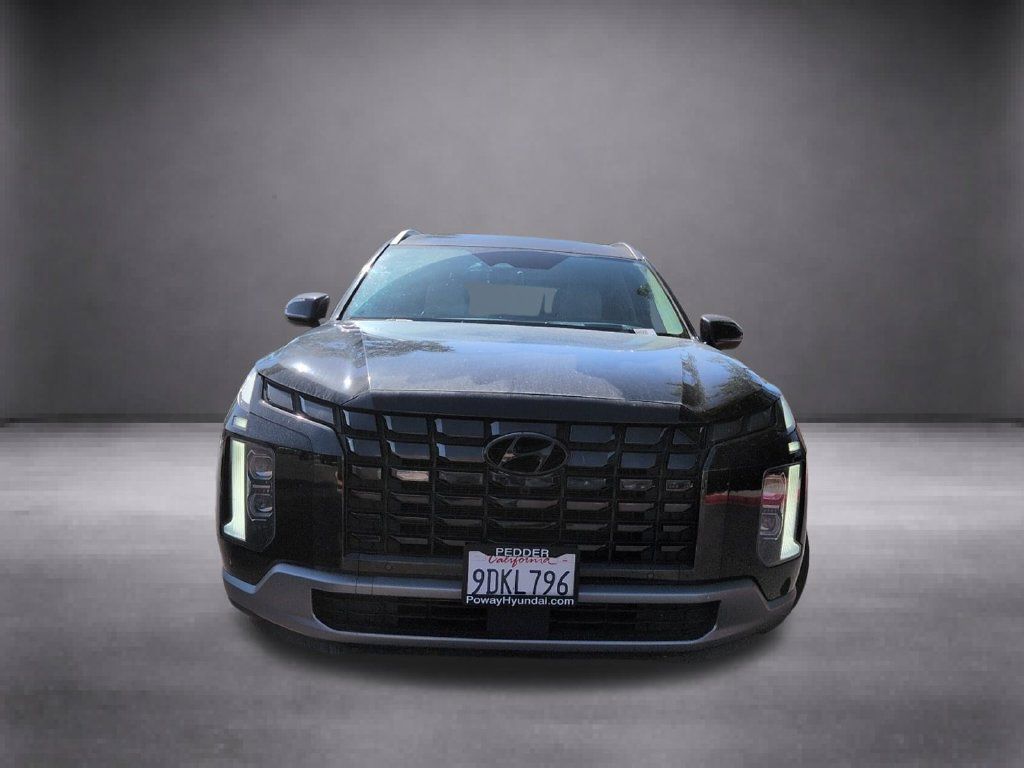 Certified 2023 Hyundai Palisade Limited w/ Cargo Package FWD image 3
