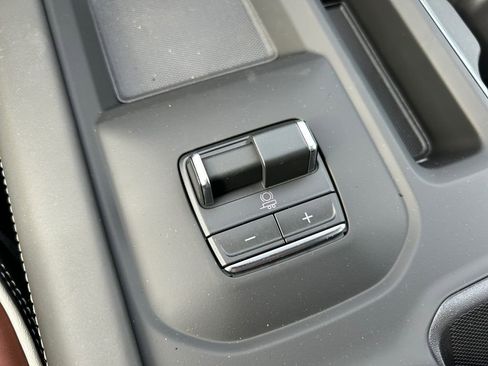 New 2025 GMC Sierra 2500 Denali Ultimate w/ Max Trailering Package image 36