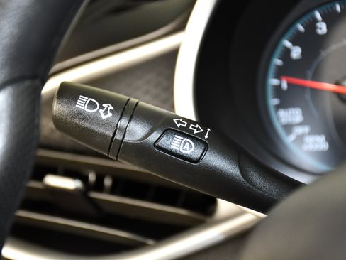 Used 2024 Chevrolet Malibu LT image 22