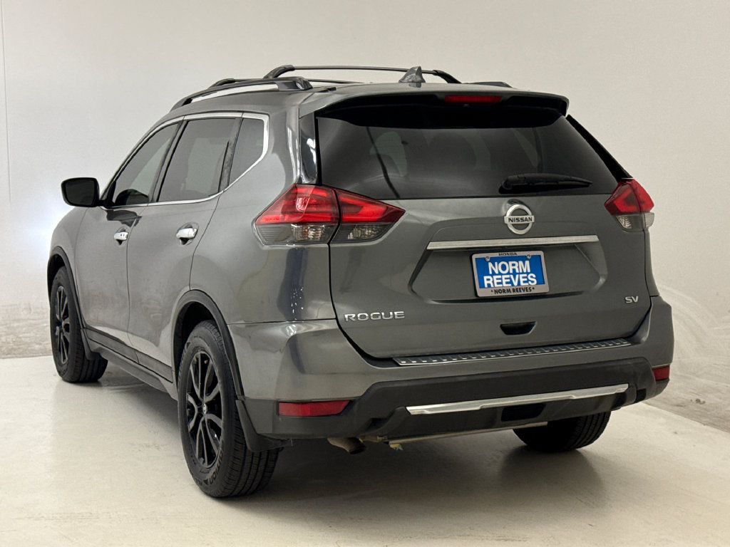 Used 2017 Nissan Rogue SV w/ Midnight Edition FWD image 8