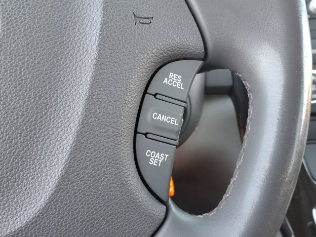 Used 2014 Kia Sedona EX FWD image 25