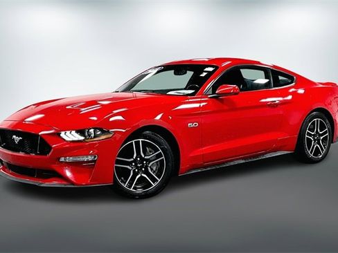 Used 2019 Ford Mustang GT w/ Equipment Group 301A image 3