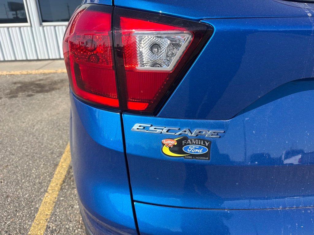 Used 2019 Ford Escape SE FWD image 8