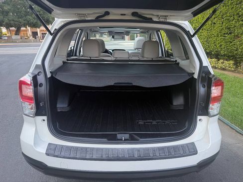 Used 2017 Subaru Forester 2.5i Premium AWD/4WD image 19