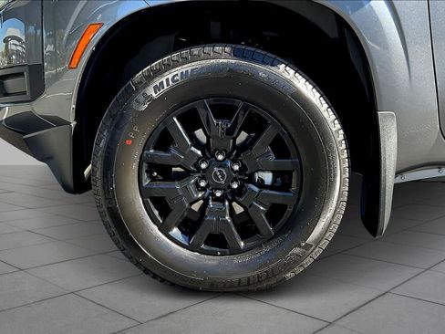 New 2026 Nissan Frontier SV image 11