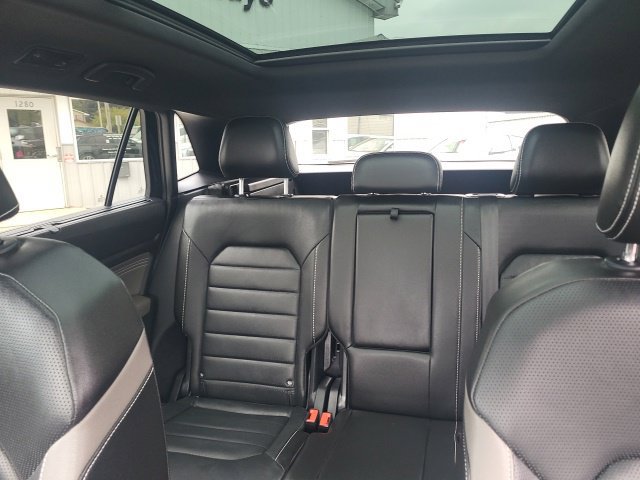 Used 2023 Volkswagen Atlas Cross Sport SEL AWD/4WD image 5
