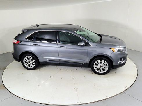 Used 2024 Ford Edge Titanium image 45
