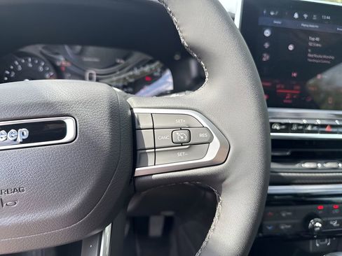 New 2026 Jeep Compass Latitude image 31