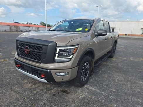 Used 2023 Nissan Titan PRO-4X w/ Pro-4x Convenience Package AWD/4WD image 1