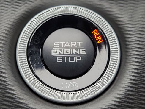 New 2025 Jeep Grand Cherokee L Laredo image 33