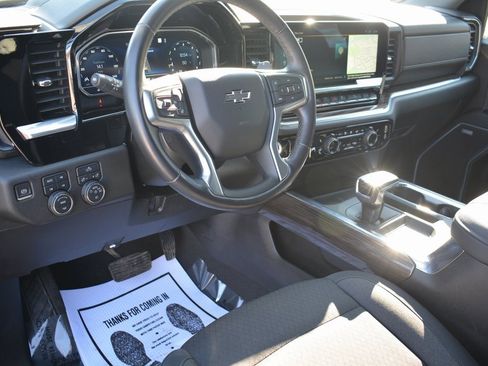 Used 2022 Chevrolet Silverado 1500 RST image 10