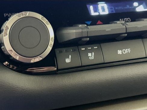 New 2026 Toyota Tundra Platinum AWD/4WD image 19