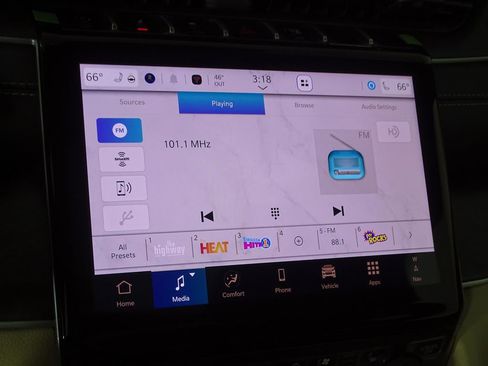 New 2025 Jeep Grand Cherokee L Limited image 36