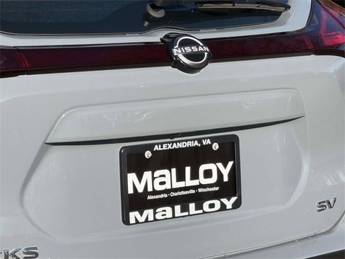 Used 2024 Nissan Kicks SV image 8