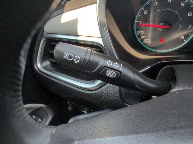 Used 2021 Chevrolet Equinox LS FWD image 24
