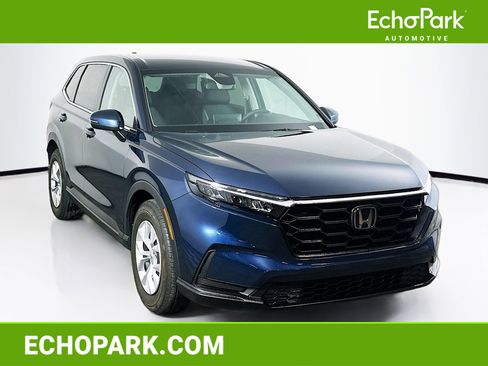Used 2025 Honda CR-V LX image 1