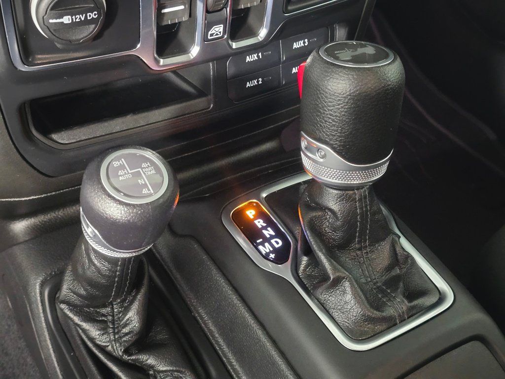 Used 2023 Jeep Wrangler Unlimited w/ Cold Weather Group AWD/4WD image 16