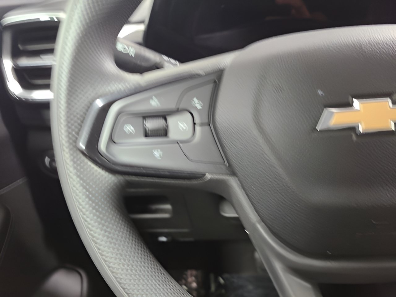 Used 2024 Chevrolet TrailBlazer LS w/ LS Convenience Package AWD/4WD image 23