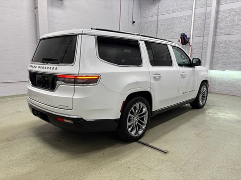 Used 2023 Jeep Grand Wagoneer Series II AWD/4WD image 4