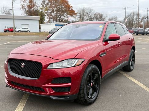 Used 2019 Jaguar F-PACE Premium image 7