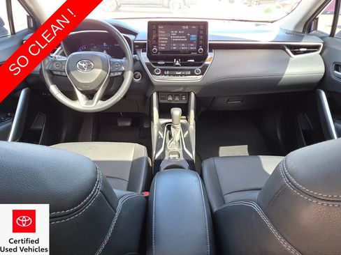 Certified 2022 Toyota Corolla Cross XLE w/ Convenience Package image 5