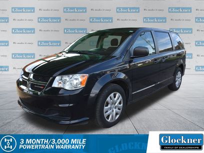 Used 2019 Dodge Grand Caravan SE w/ UConnect Hands-Free Group