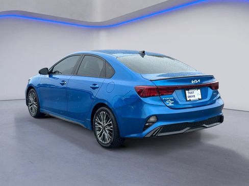 Used 2023 Kia Forte GT-Line w/ GT-Line Premium Package FWD image 3