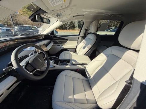 New 2026 Lincoln Nautilus Premier image 15