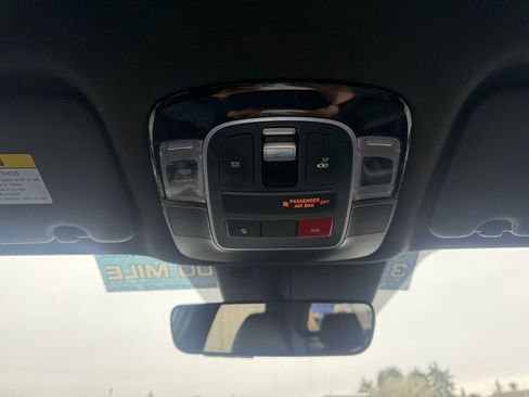 Used 2023 Hyundai Santa Cruz Limited image 24