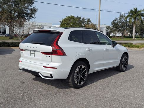 New 2026 Volvo XC60 B5 Plus w/ Climate Package image 7