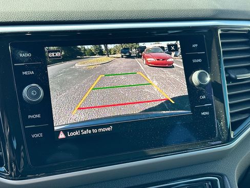 Used 2022 Volkswagen Atlas SE image 22